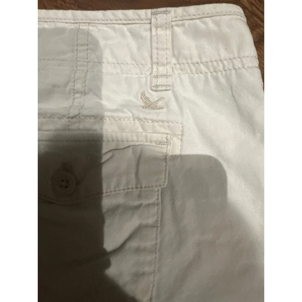 Eddie Bauer Womens 14 Off White Cotton Casual Chino Shorts Preppy